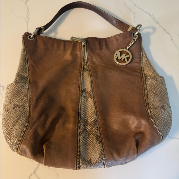 Michael Kors Newman Medium Leather Shoulder Bag Python Embossed - Picture 1 of 14